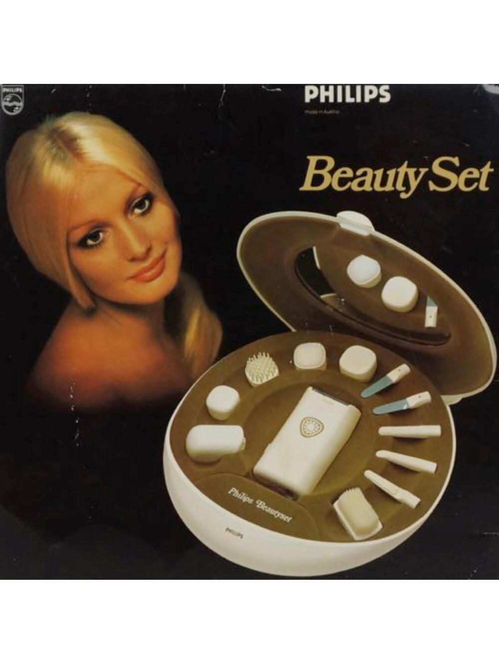 Philips Austria HP2122 Portable Women 1970s Grooming Kit